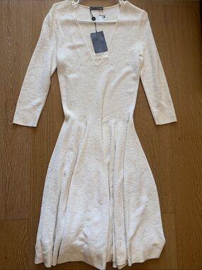 Alexander MQEENIvory Textured V-Neck Fit & Flare Dress